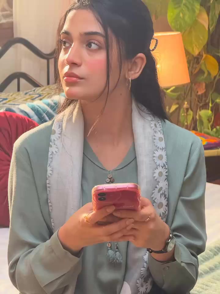 @Celebrities 🖤🖤🖤