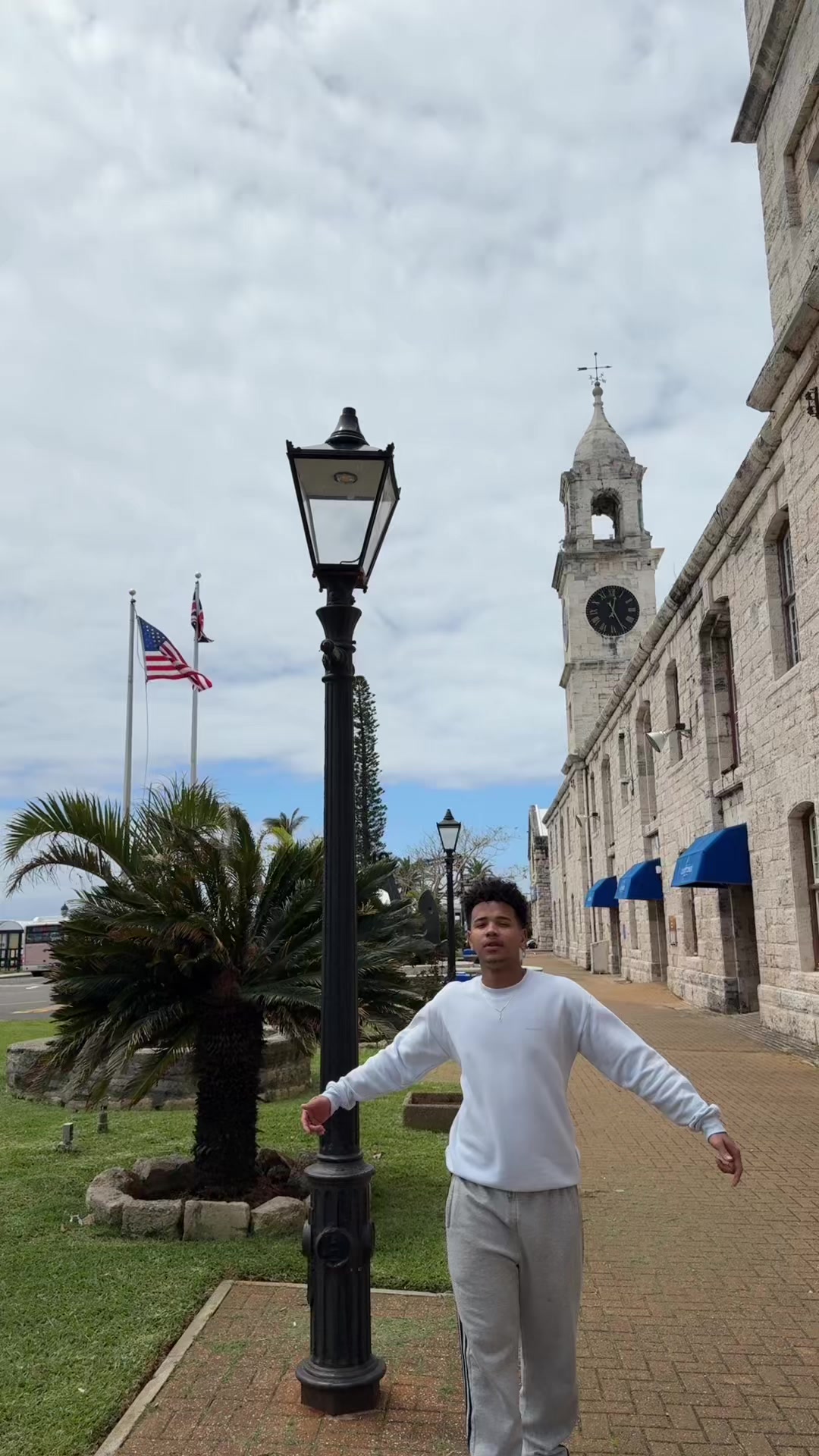 @NehemiaRojda🇲🇬🇺🇸