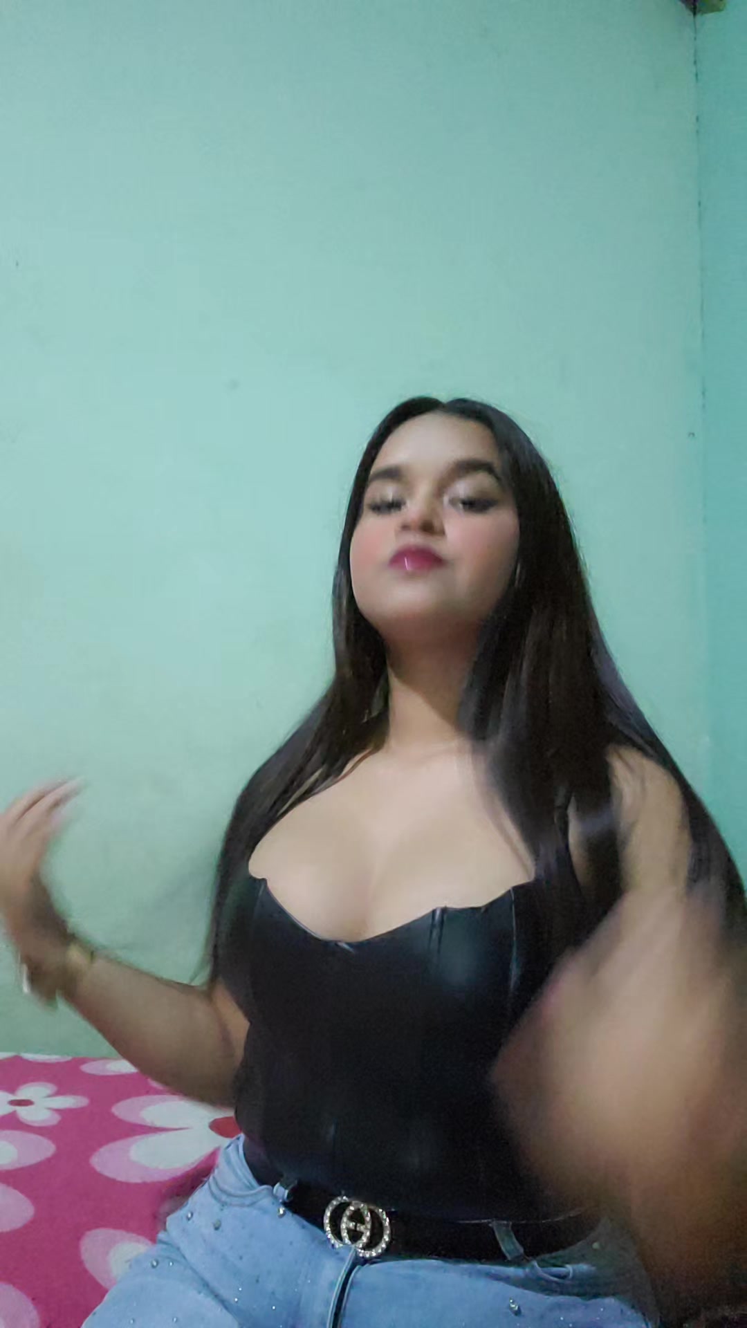 @YËSÏÏ๐ป๐