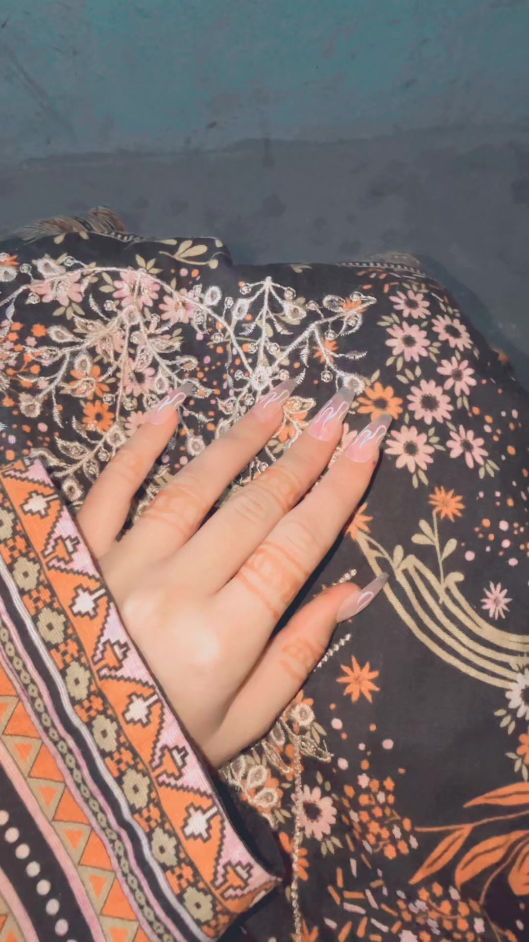 @🦋.𝑍𝑎𝑟𝑎.乛🖤