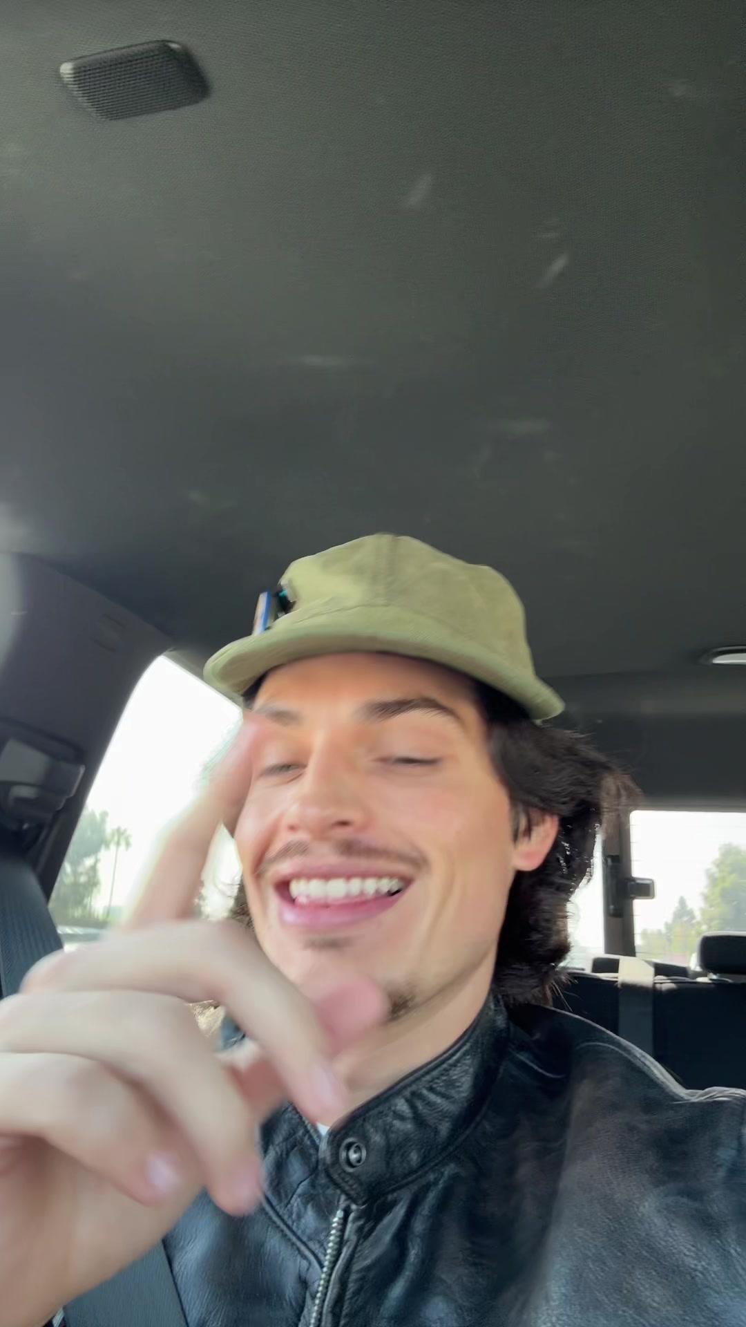 @itscamsworld