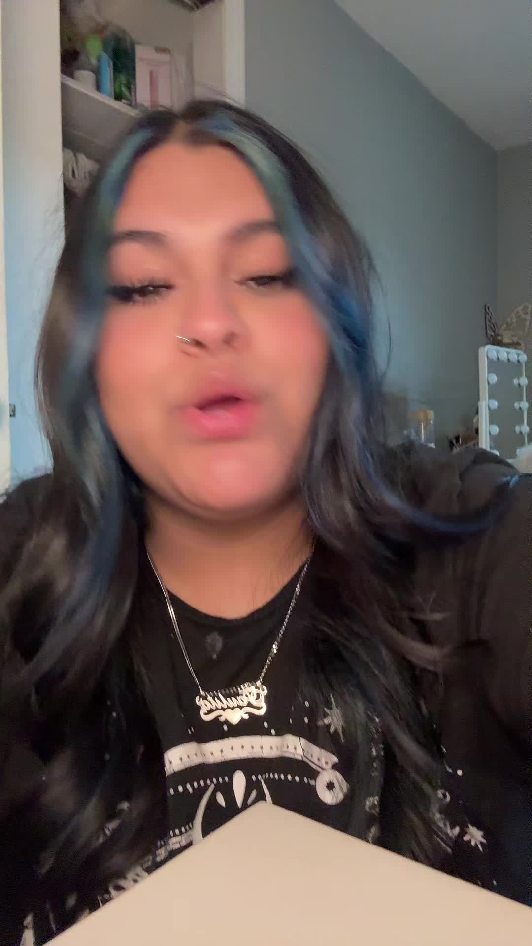 @Paulita