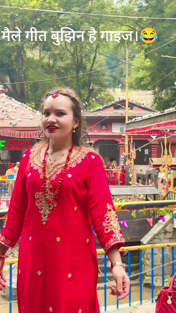 @kaviya❤️👑🌸🌸