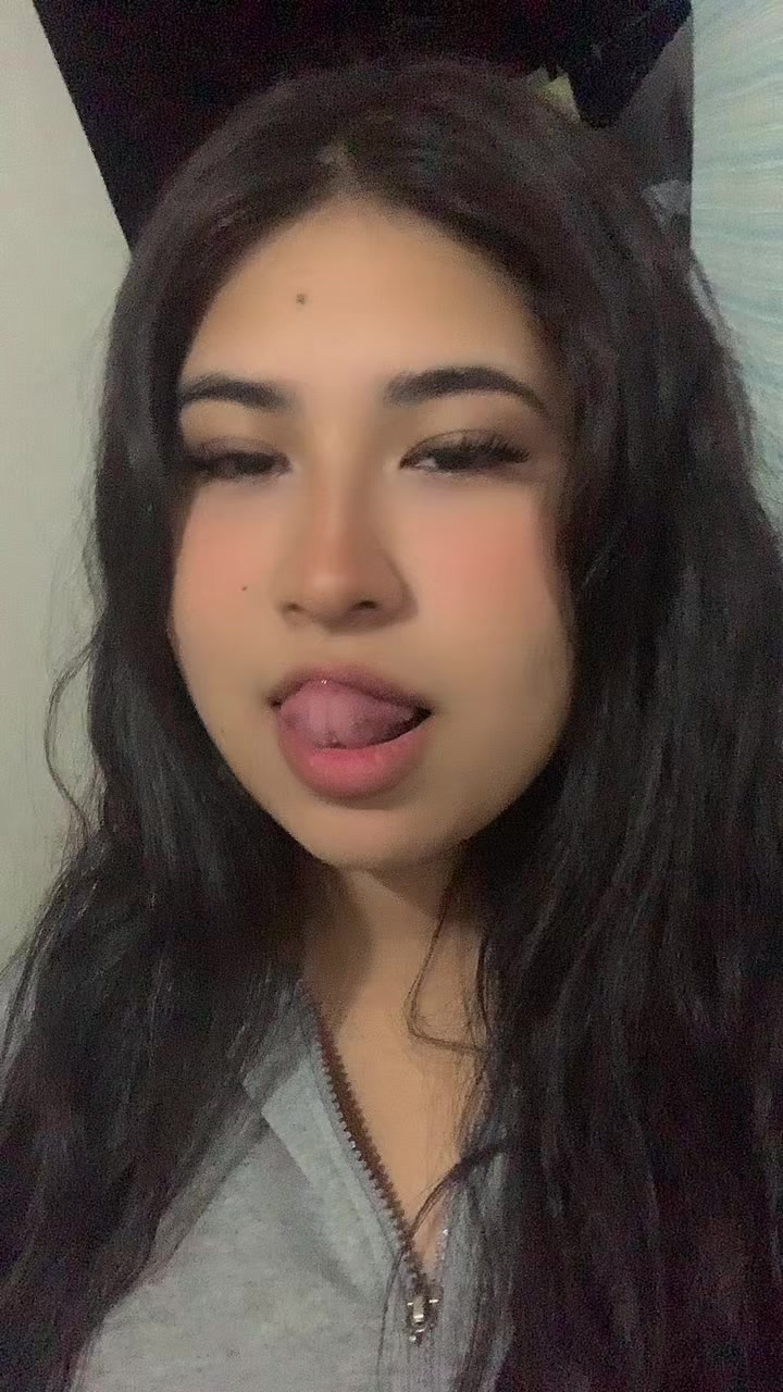@Clau🍎
