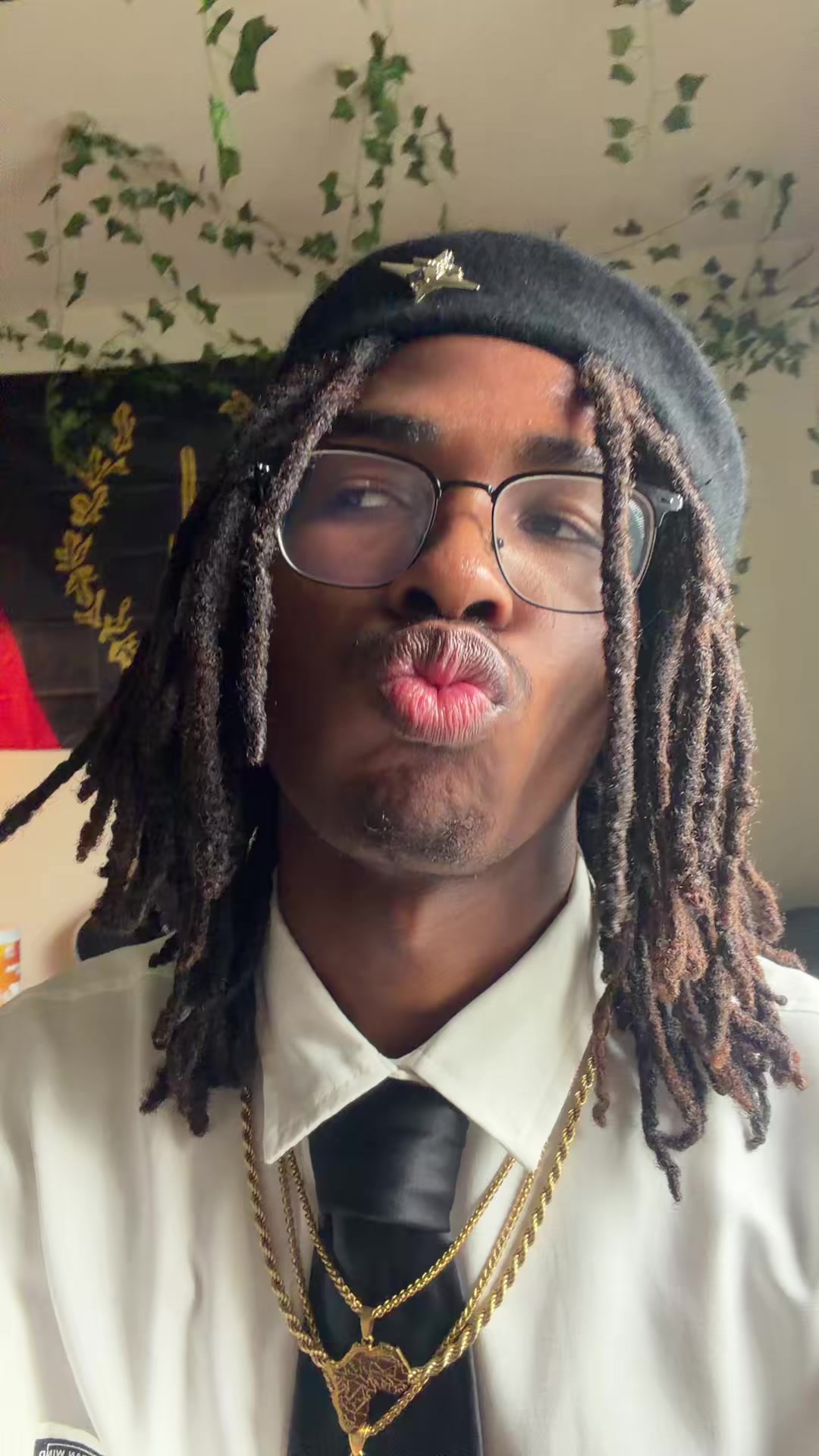 @Prettyboi Gabe