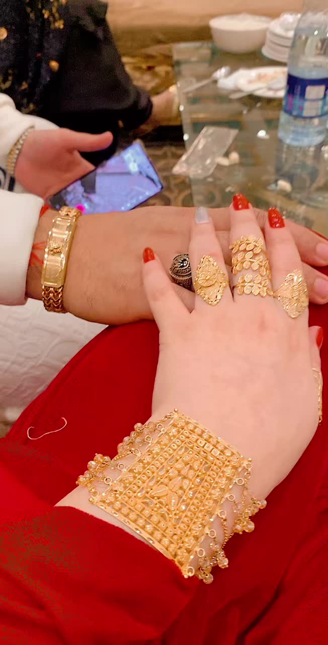 @Anam Khan