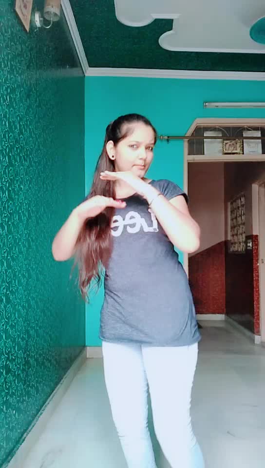 @varshaaruu