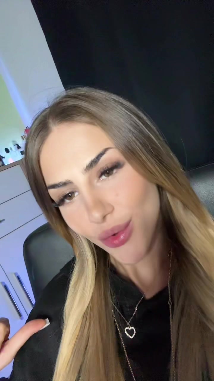 @𝐀𝐥𝐞𝐱𝐚