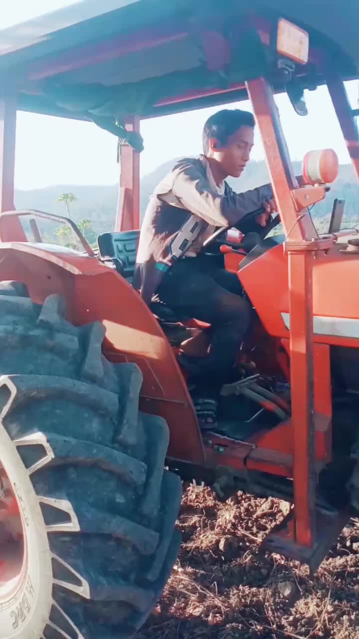@Tho&aacute;t V&ocirc; T&igrave;nh