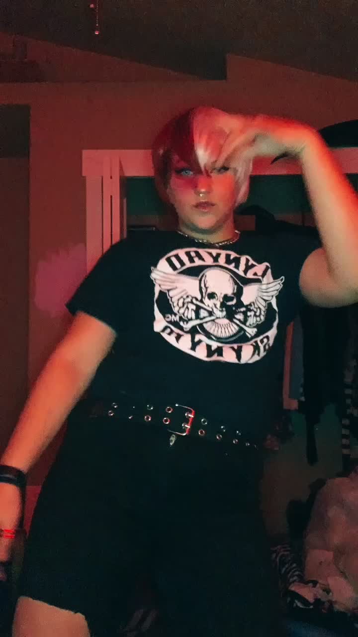 @LGBiTches
