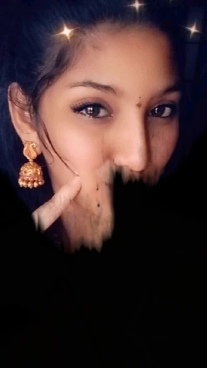 @lahari_palisetty9