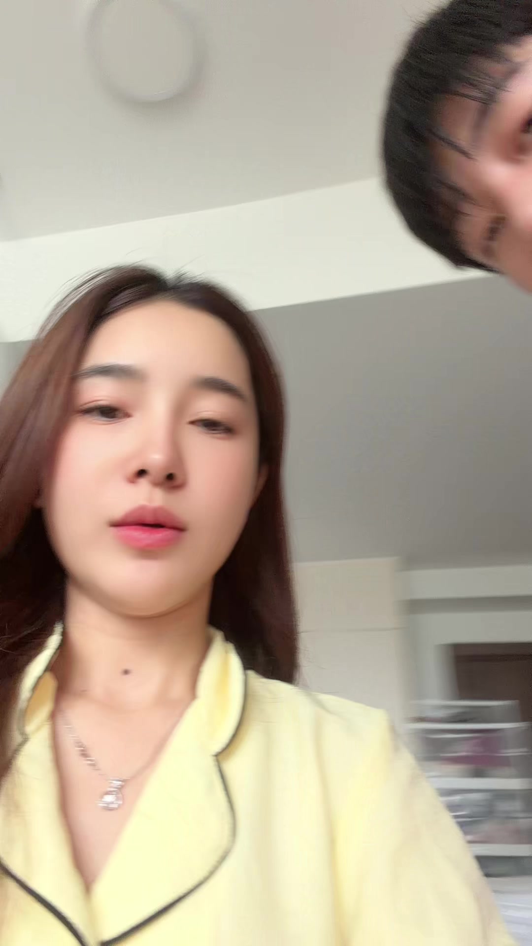 @Luna