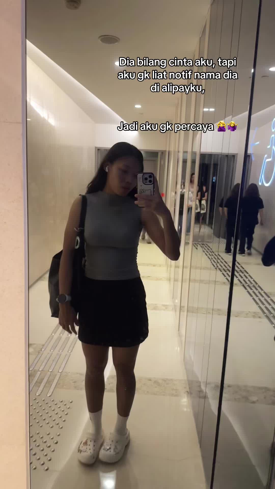 @%