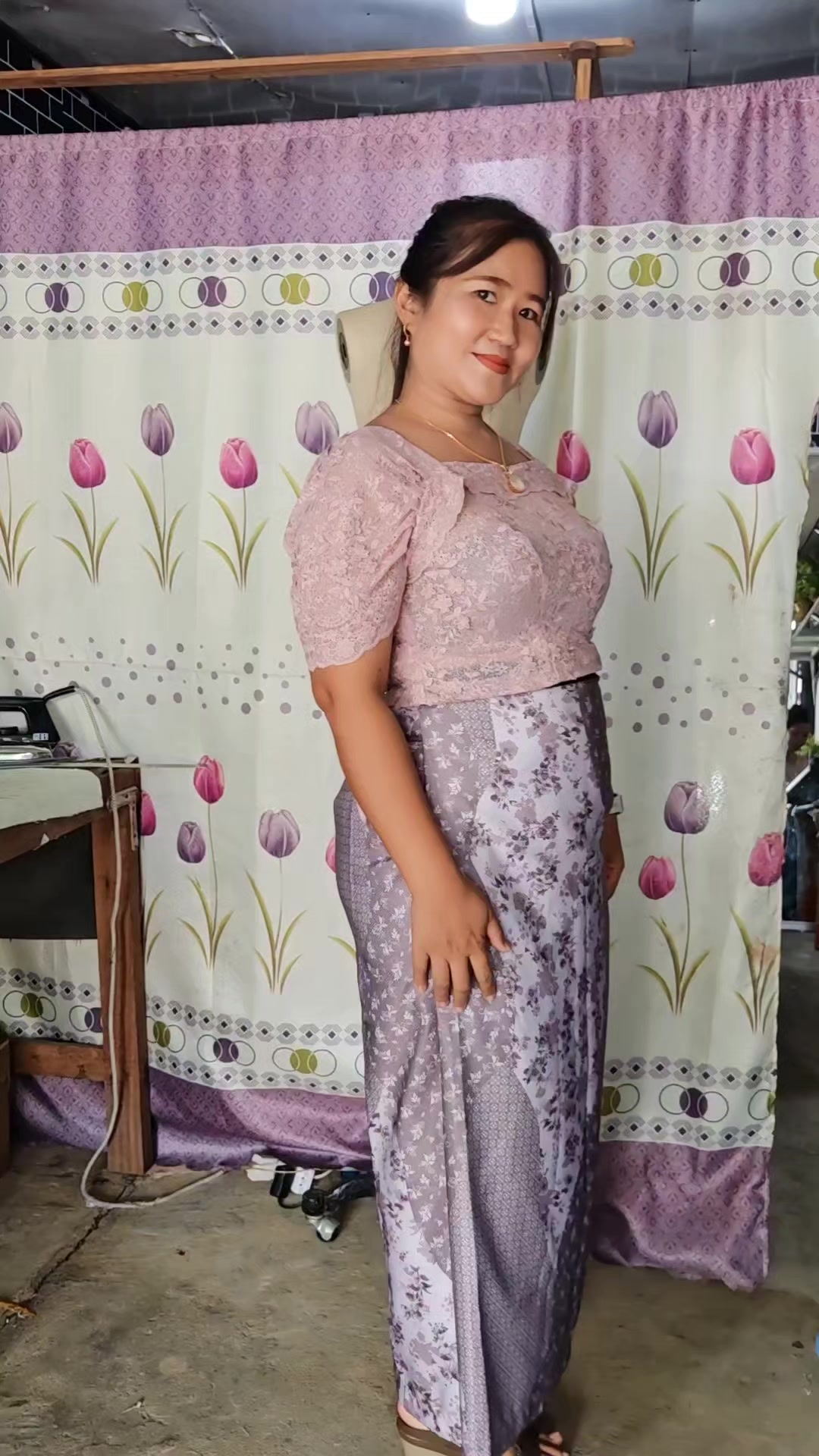 @Song Laypyay Hnin (Official )