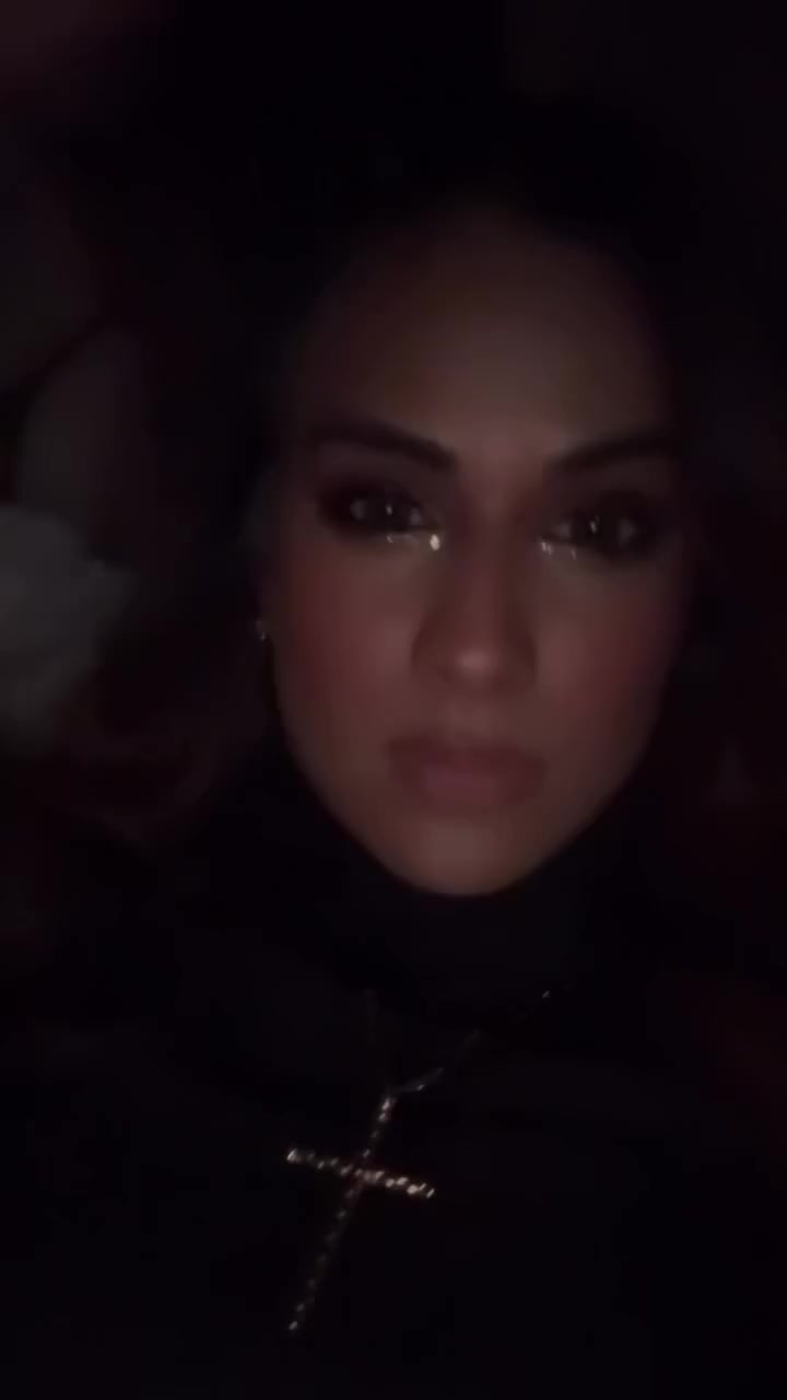 @nia Sharma