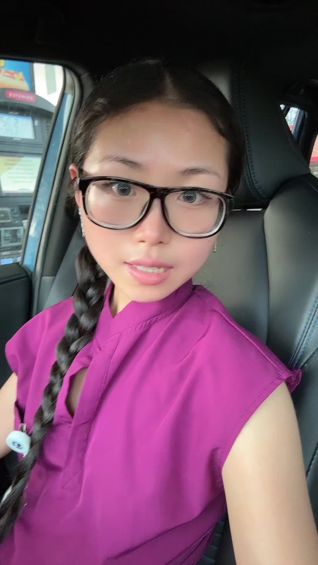 @Nini🇨🇳