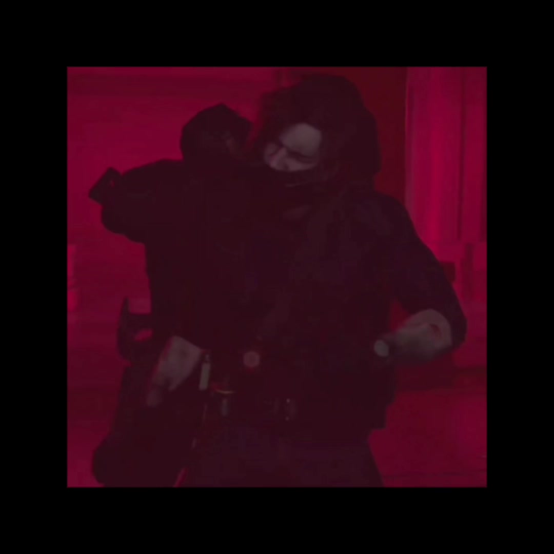 @Leon Scott Kennedy