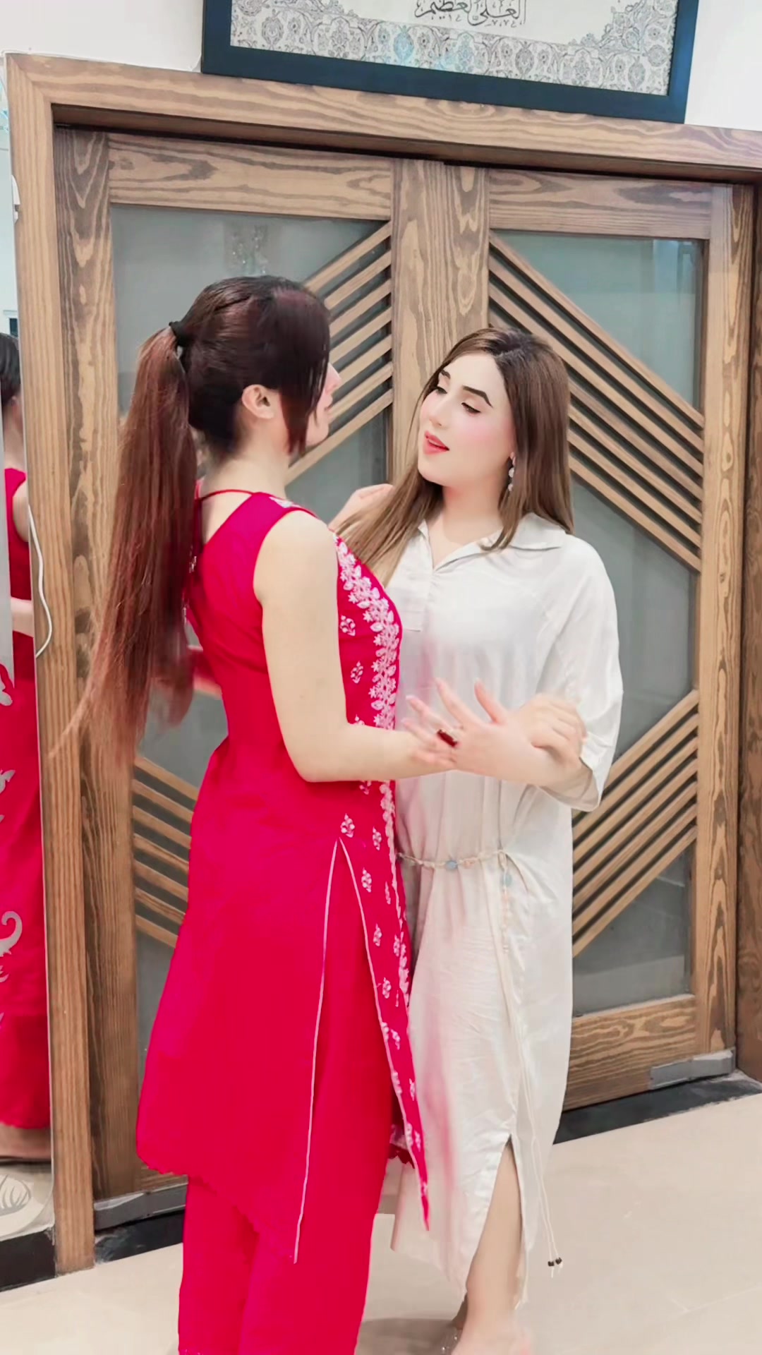 @MAHI 👑