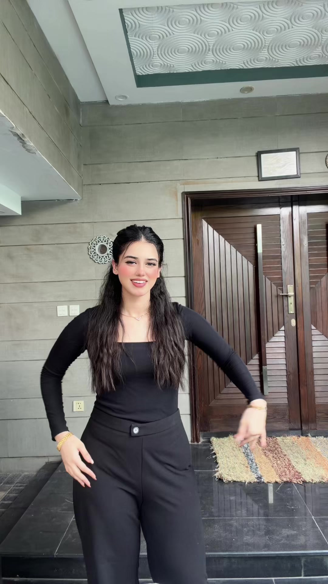 @Alina Amir