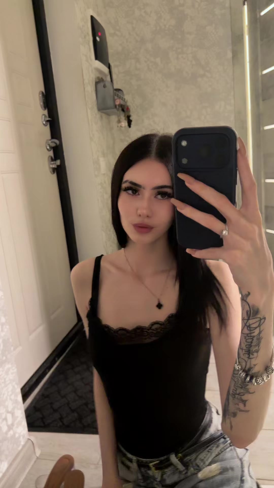 @user41169811832