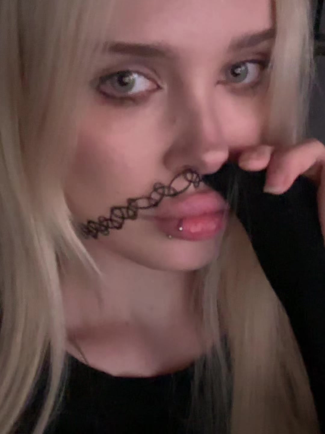 @твич oblizala