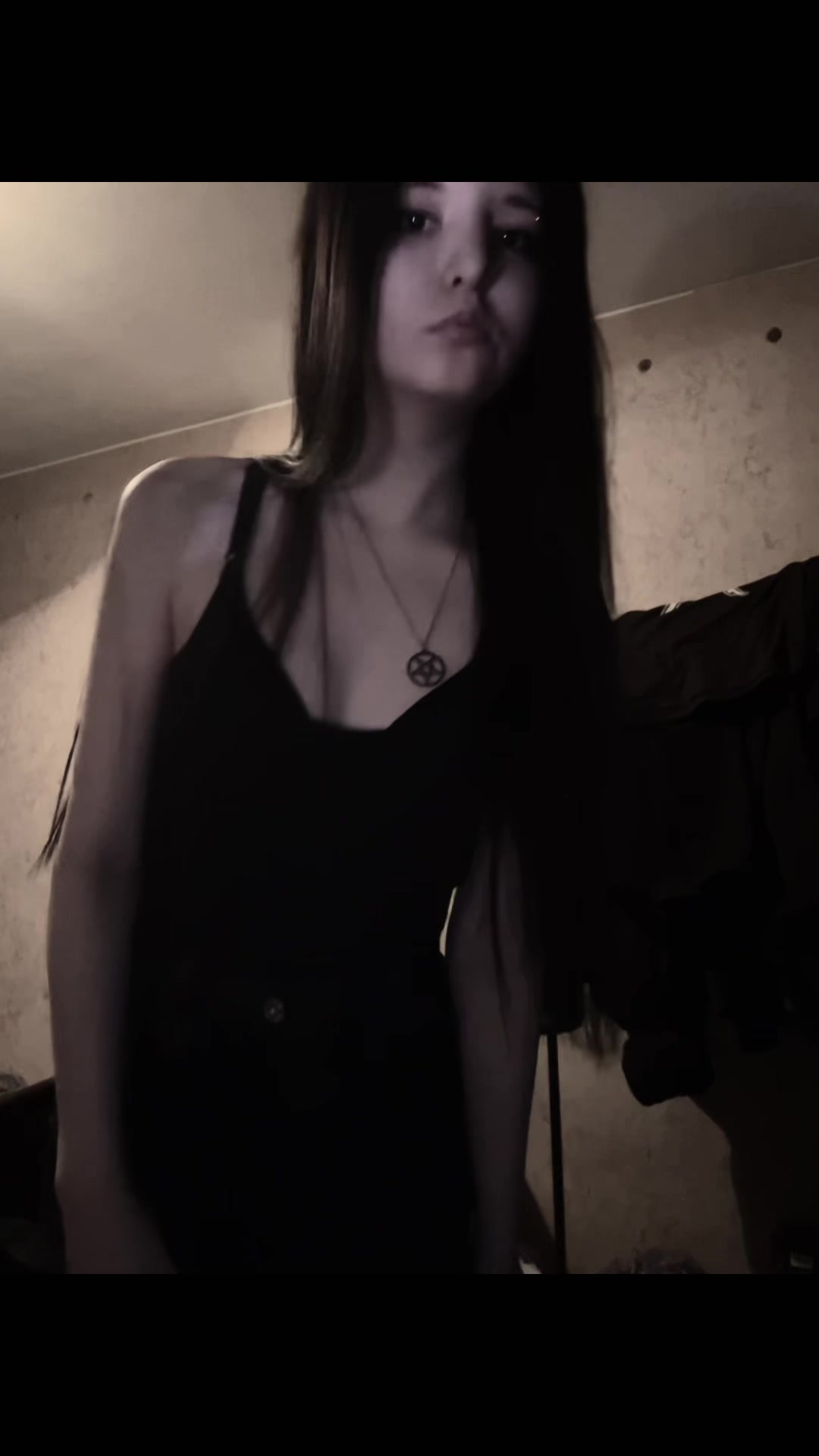 @𝔫𝔦𝔨𝔨𝔶 𝔡𝔢𝔞𝔱𝔥