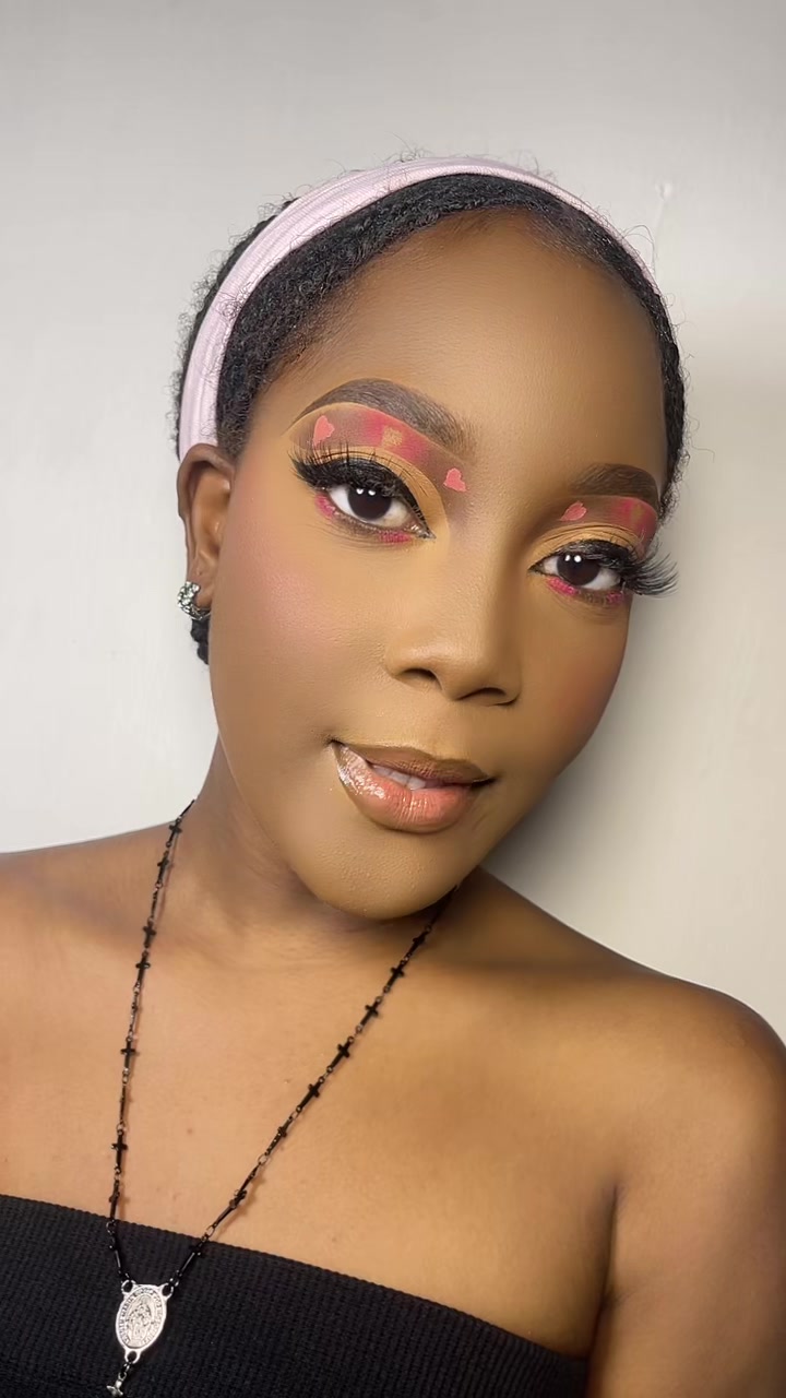 @💄𝓑𝓮𝓵𝓵𝓪𝓻𝓽🌹
