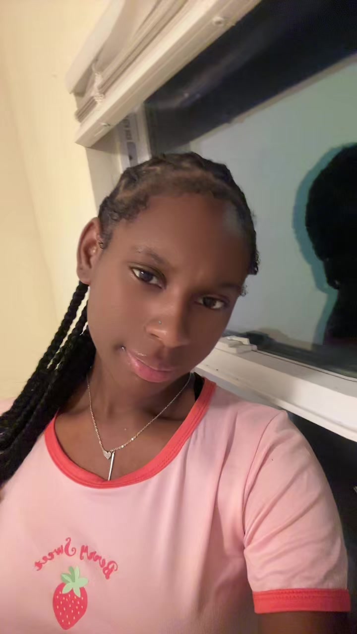 @l.lashayyy_