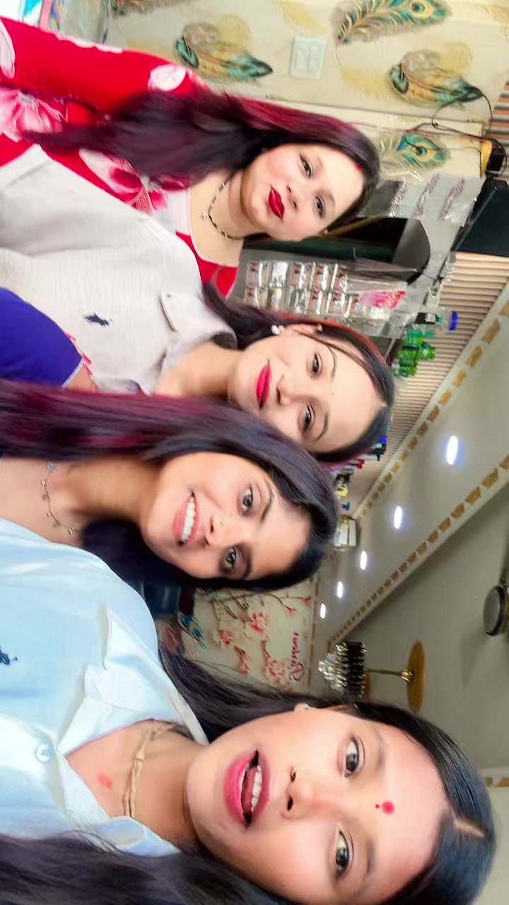 @Aarti Beauty parlour
