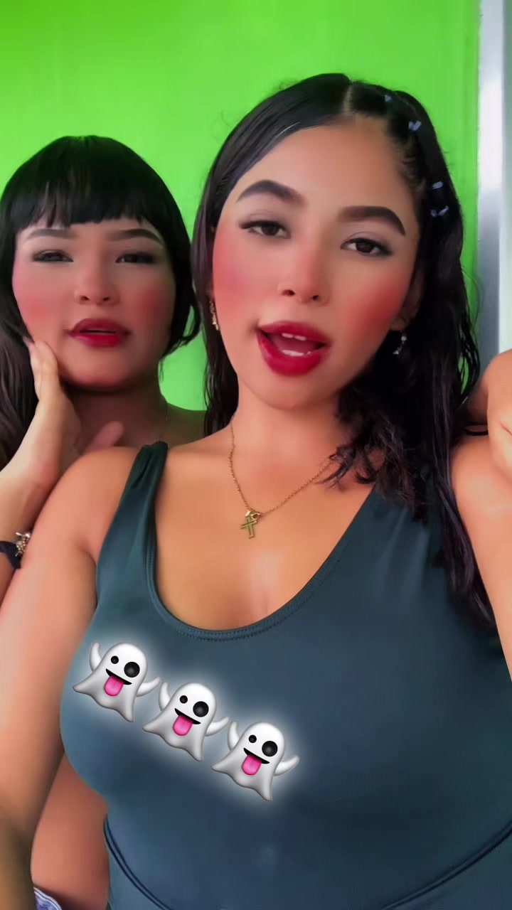 @🏄🏽♀️🐈⬛.