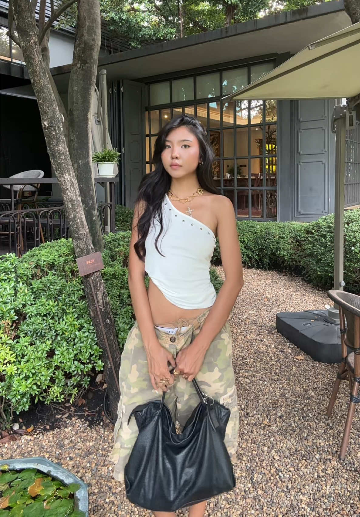 @y