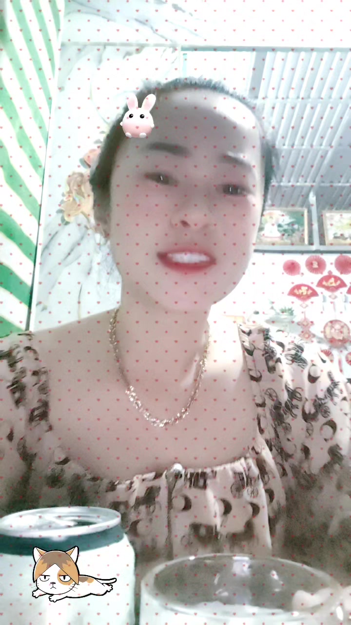 @Ho&agrave;ng Quy&ecirc;n