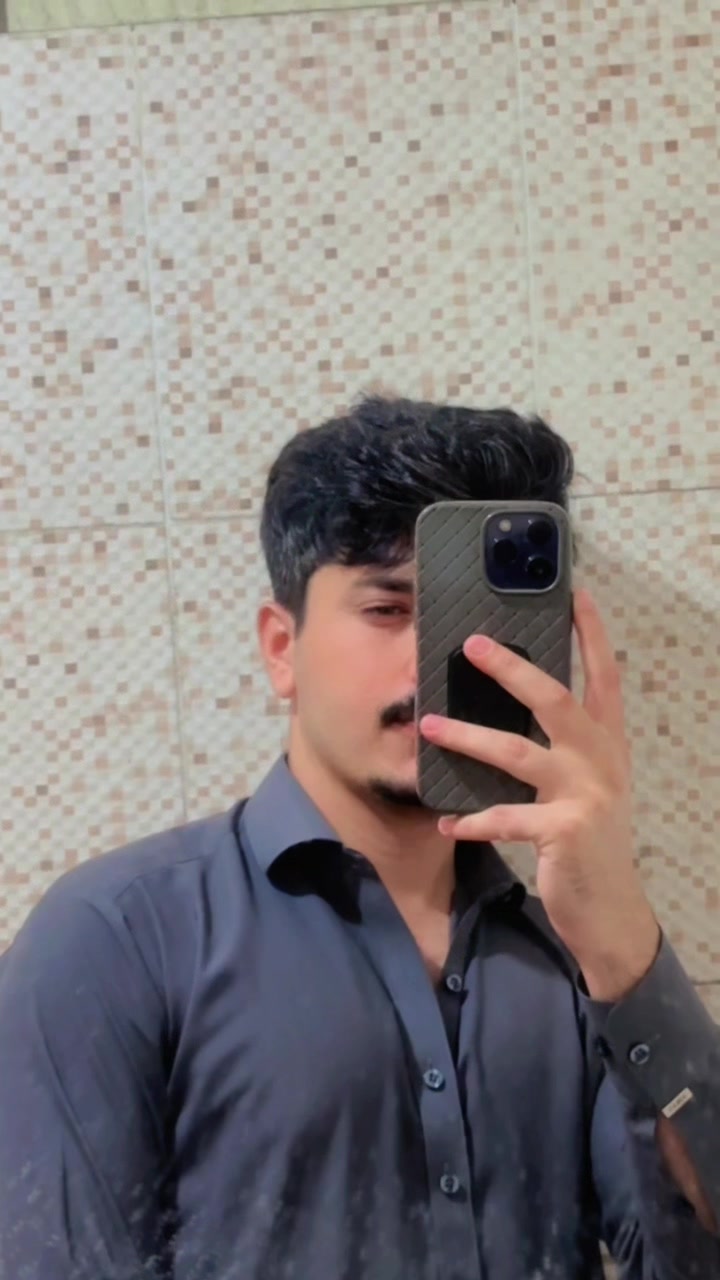 @🦅