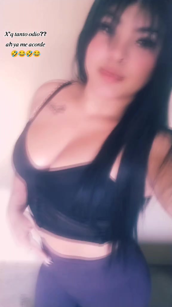 @NisandraO