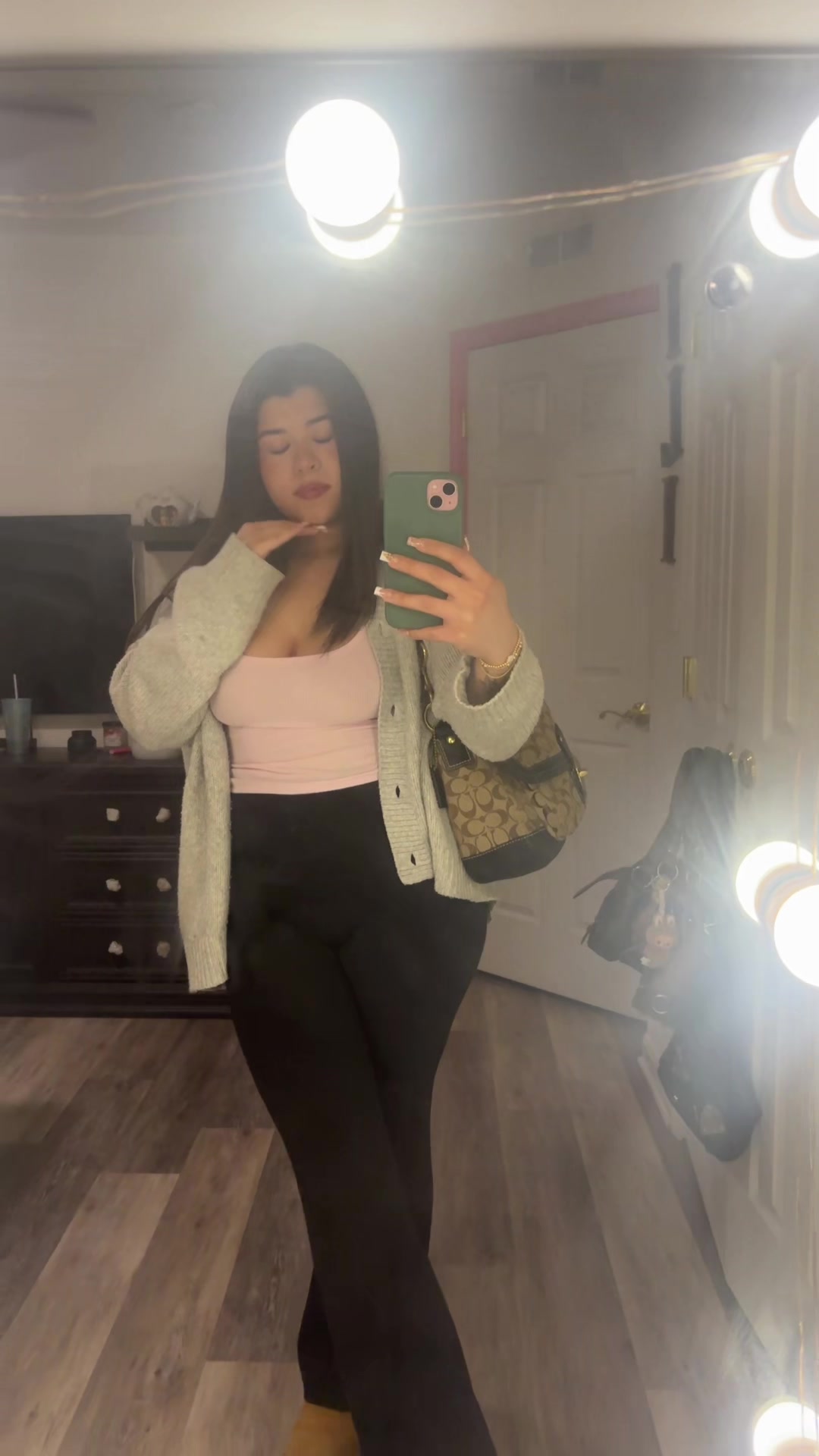 @ilianae111