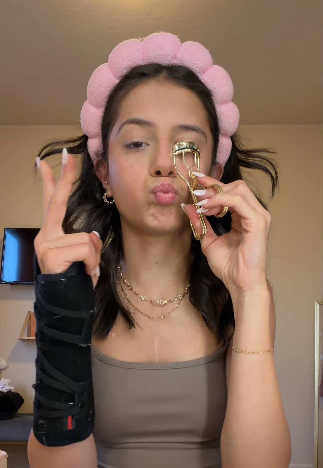 @emilyyy