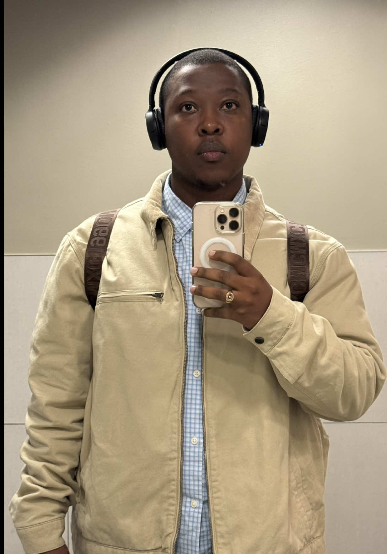 @sihledambuza