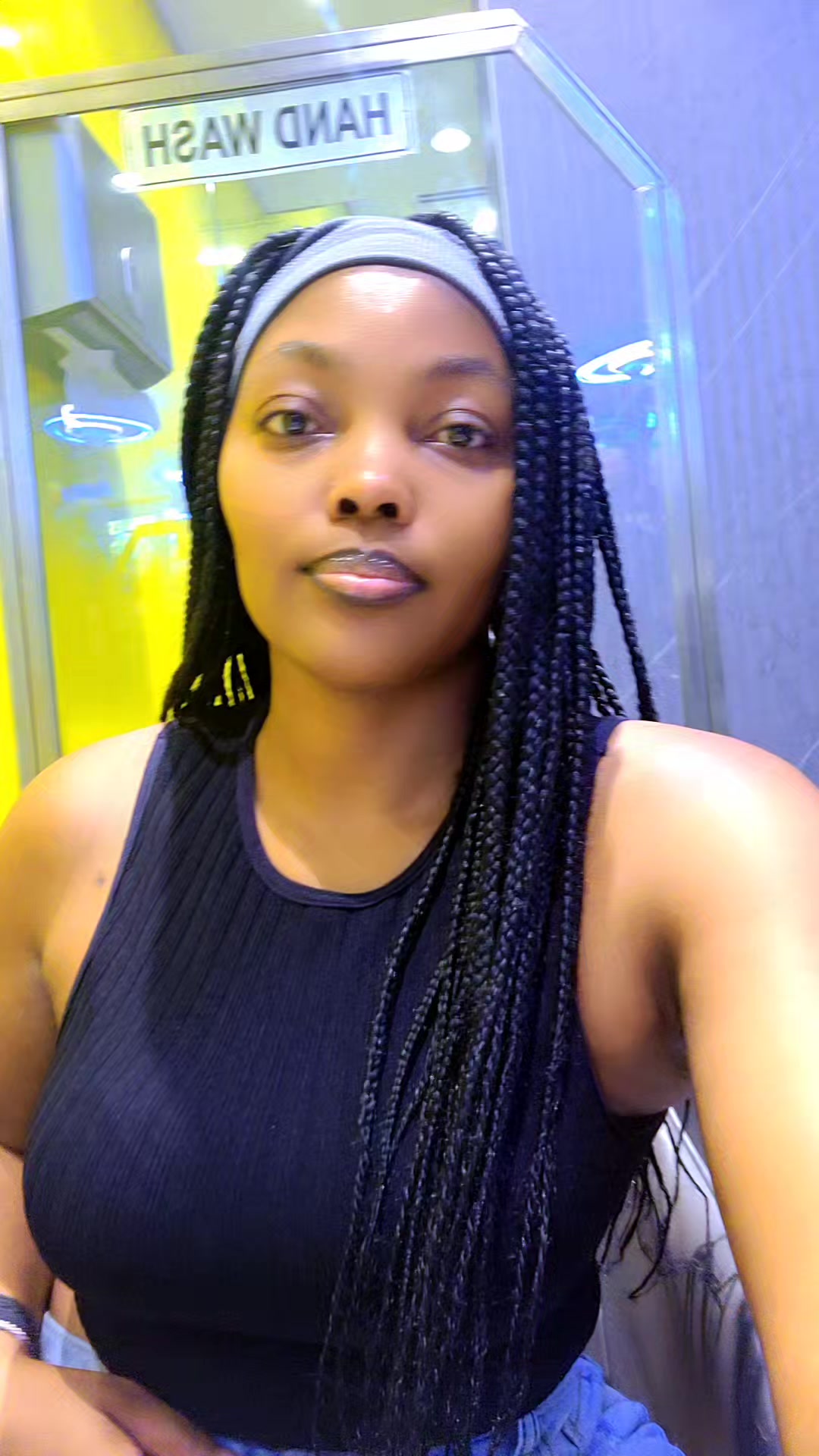 @KENDI 🇰🇪🇦🇪🇺🇲