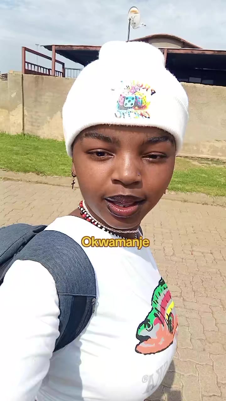 @KaraBow 🦋.