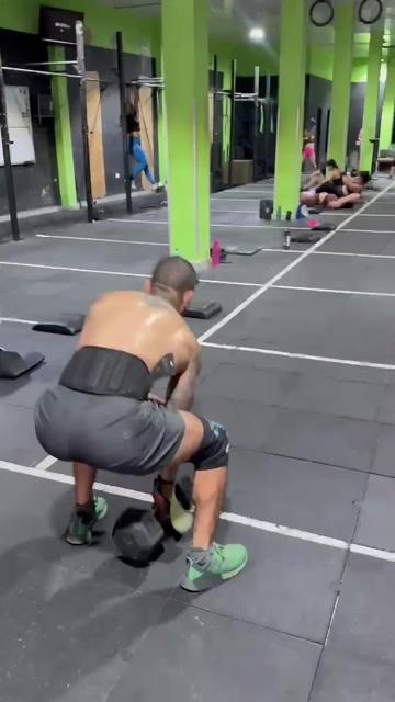 @leozamora89