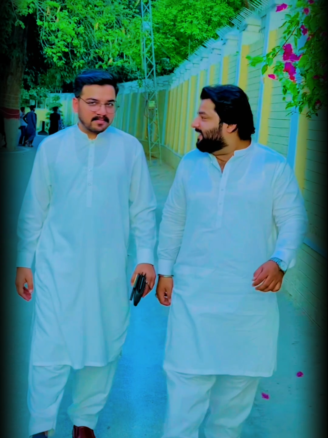 @FaRukH KhAn👑