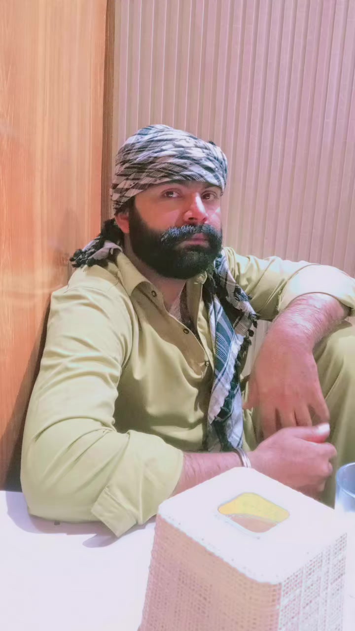 @Mughal ho yr