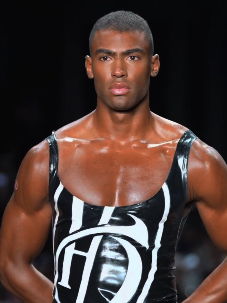 @runwaymen