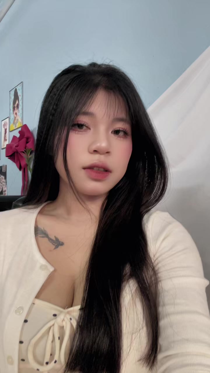 @Em Y&ecirc;uu
