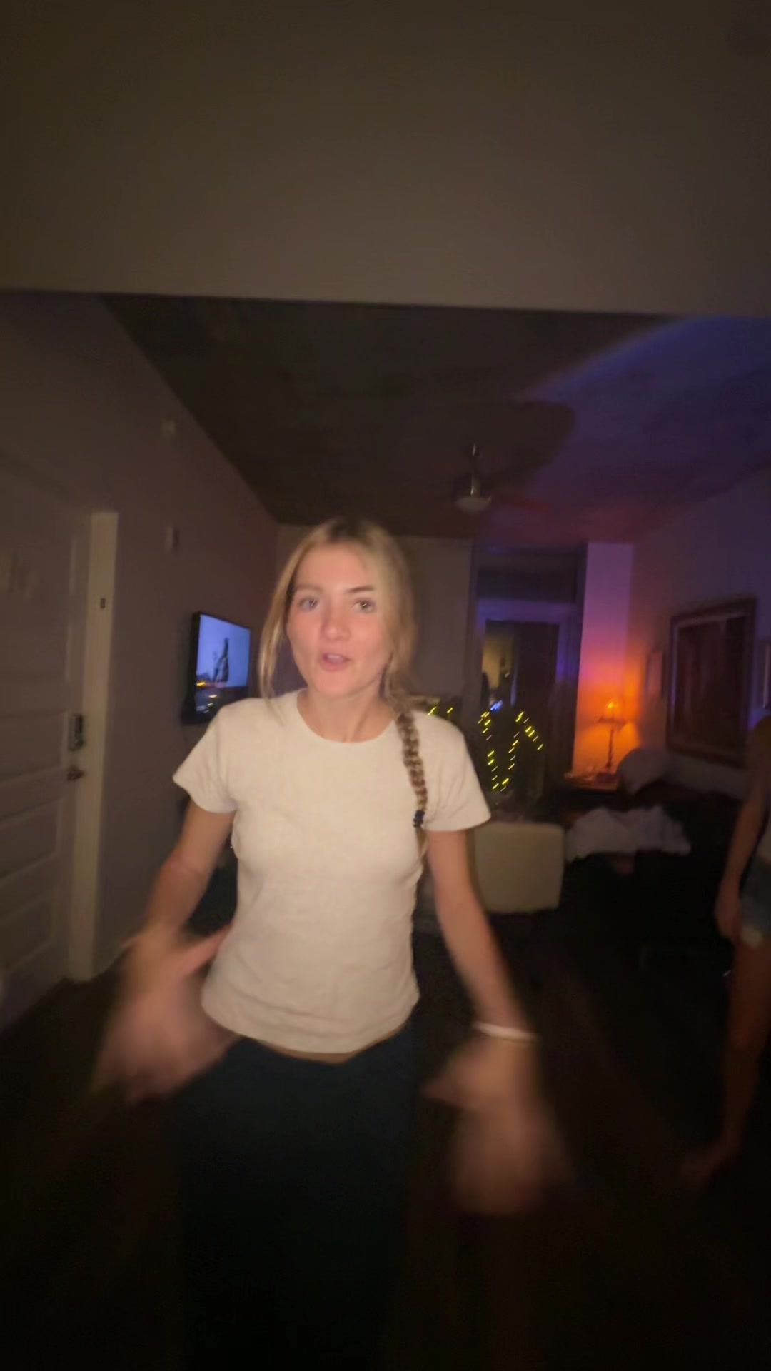 @taracapppppp