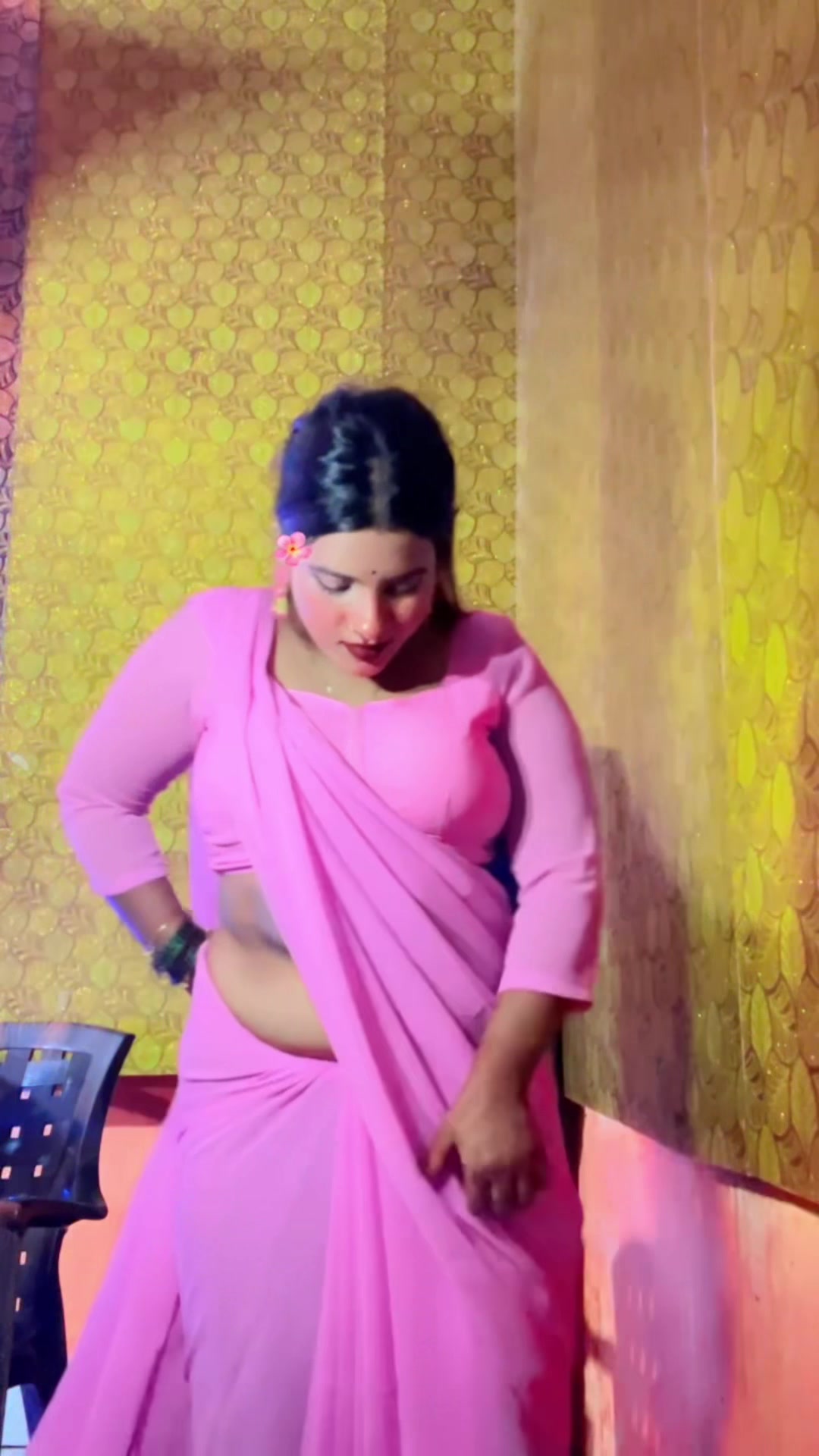 @Bhojpuri Queen 👑