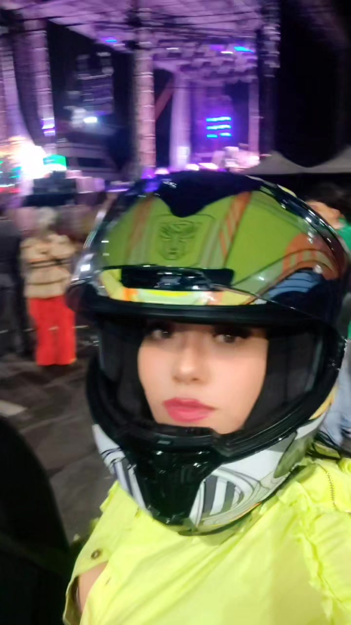 @MADELIIENBM