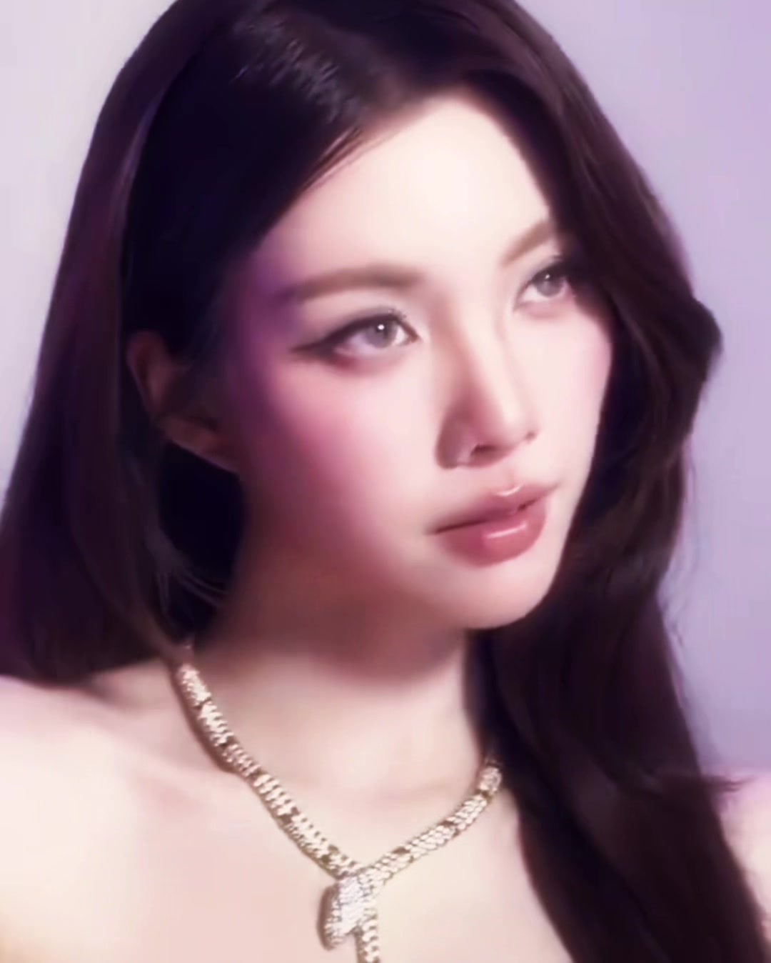 @LINGORMHOLIC