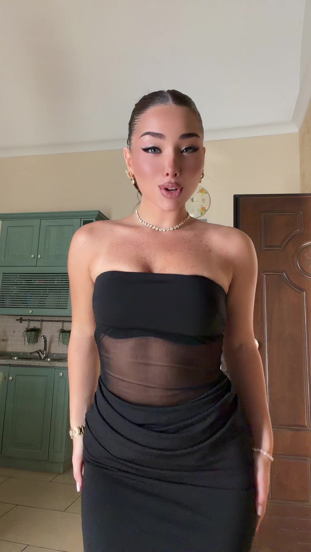 @𝐃𝐞𝐧𝐢𝐬𝐞 𝐁𝐨𝐯𝐞