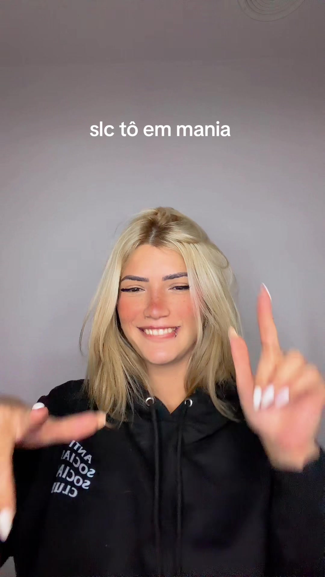 @Nycole Pimenta☀️